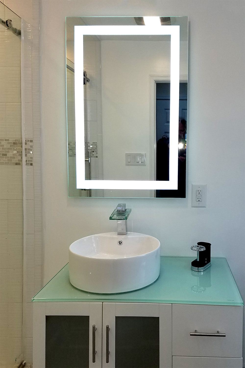 Side-Lighted LED Bathroom Vanity Mirror: 36 x 36 - Round – Mirrors &  Marble